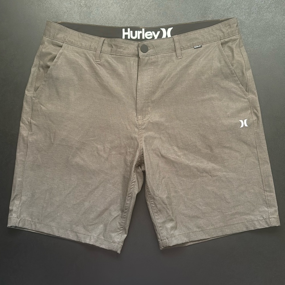 Green Hurley Walk Shorts Size 36